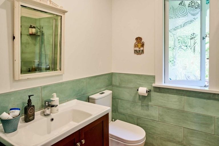 Photo of property in 339 Muritai Road, Eastbourne, Lower Hutt, 5013