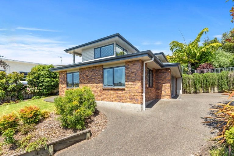 Photo of property in 18 Ko Place, Pyes Pa, Tauranga, 3112