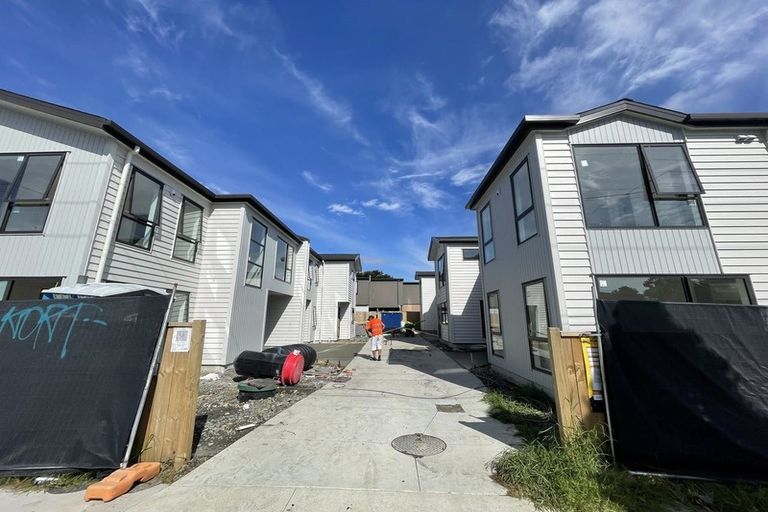 Photo of property in 29c Kenderdine Road, Papatoetoe, Auckland, 2025