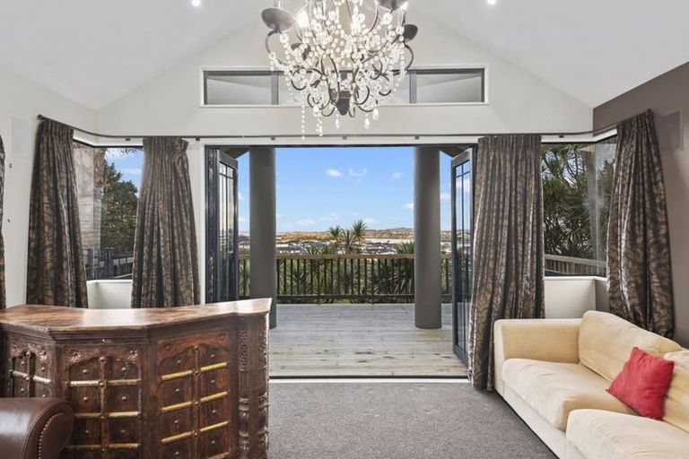 Photo of property in 246 West Hoe Heights, Orewa, 0931