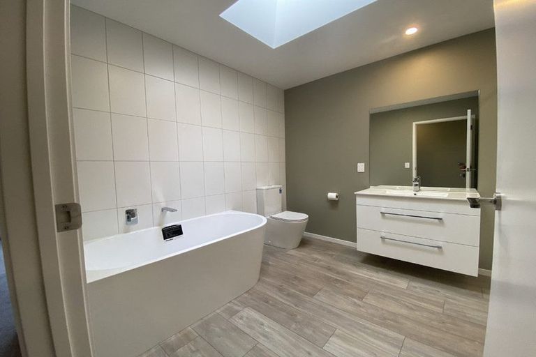 Photo of property in 277 Tukapa Street, Hurdon, New Plymouth, 4310