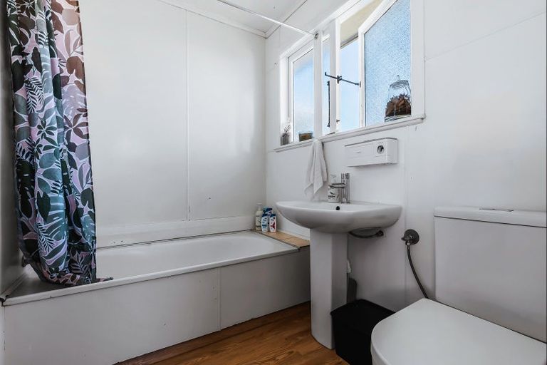 Photo of property in 39 Maria Place, Turangi, 3334