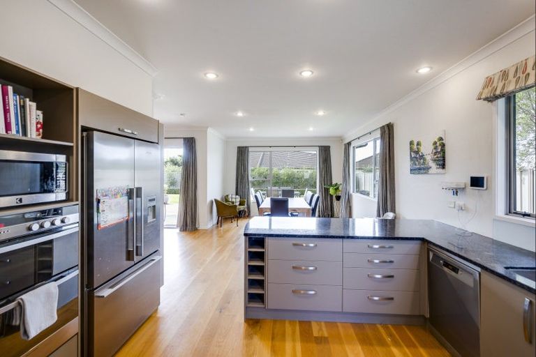 Photo of property in 154b Avondale Road, Greenmeadows, Napier, 4112