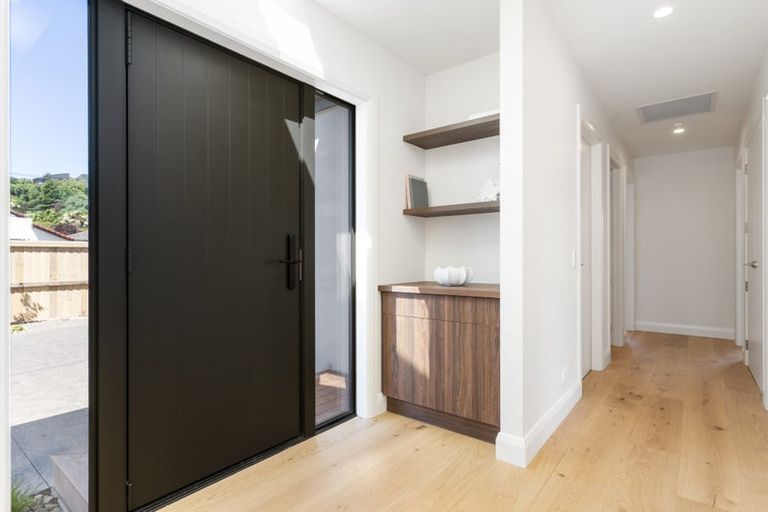 Photo of property in 157 Centaurus Road, Saint Martins, Christchurch, 8022