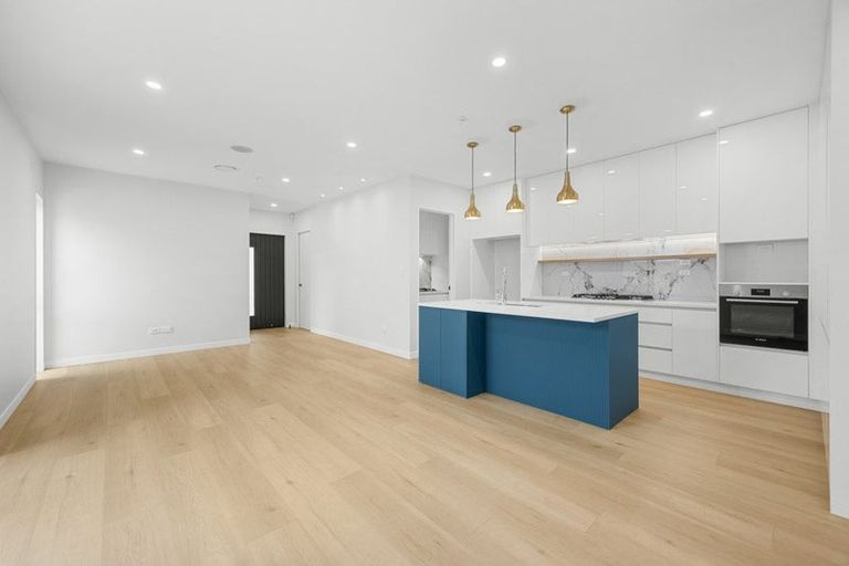 Photo of property in 12 Piko Road, Opaheke, 2113