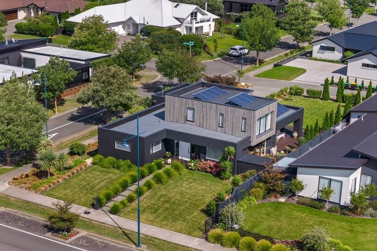 Photo of property in 2 Te Wairewa Street, Pegasus, 7612