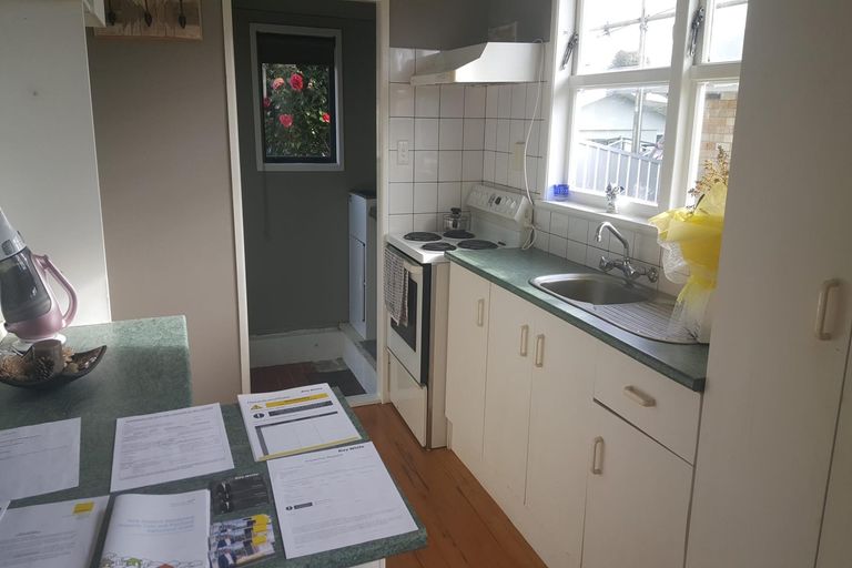 Photo of property in 13 Blanes Road, Weymouth, Auckland, 2103
