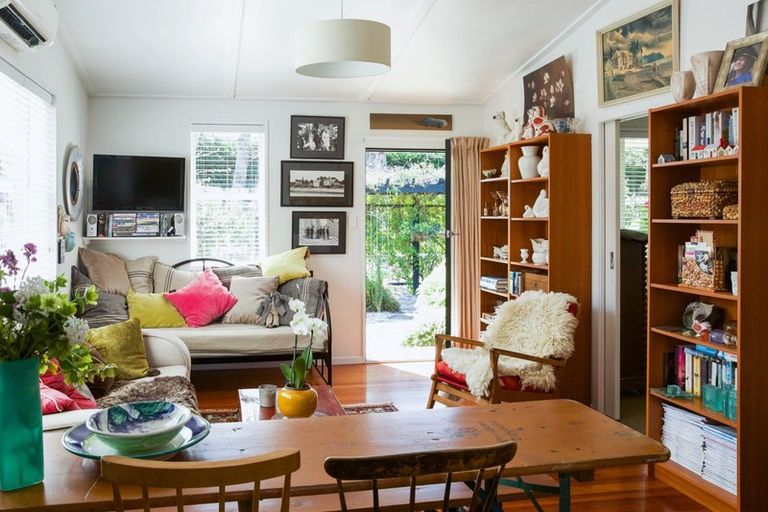 Photo of property in 20b Wood Street, Greytown, 5712