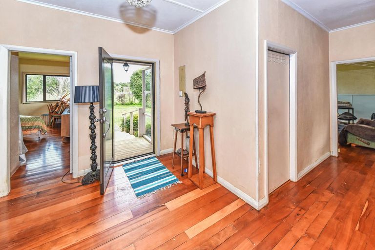 Photo of property in 102a Morley Road, Waiuku, 2681
