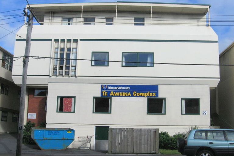 Photo of property in Te Awhina Apartments, 17/22u Sussex Street, Mount Cook, Wellington, 6021