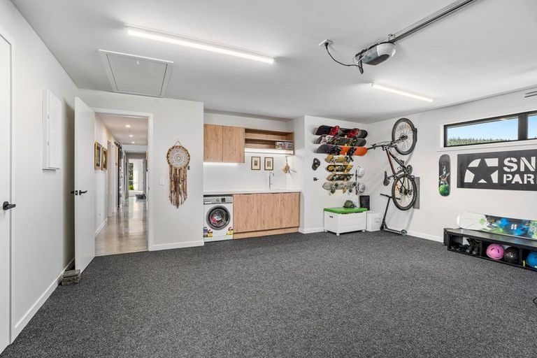 Photo of property in 89 Infinity Drive, Wanaka, 9305