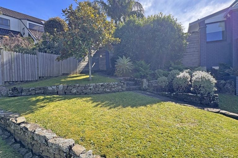 Photo of property in 15 Harper Street, Chatswood, Auckland, 0626