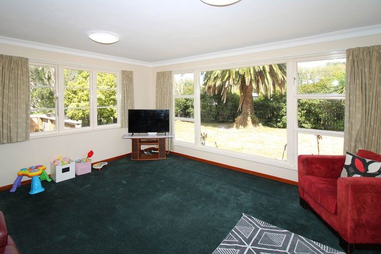 Photo of property in 87 Brandon Street, Featherston, 5710