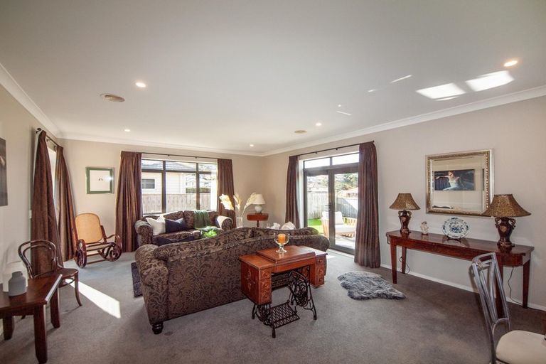 Photo of property in 7 Moston Grove, Churton Park, Wellington, 6037