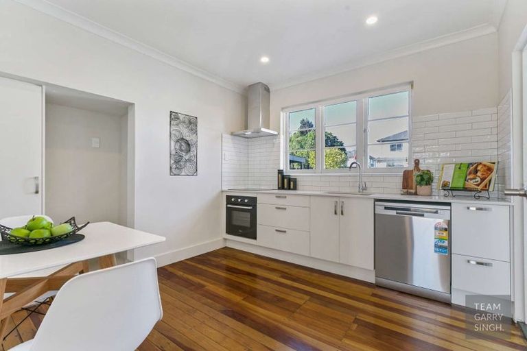 Photo of property in 9 Ballance Avenue, Papatoetoe, Auckland, 2104