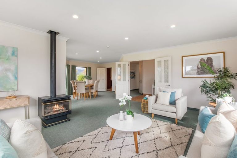 Photo of property in 155 Guildford Drive, Paraparaumu Beach, Paraparaumu, 5032