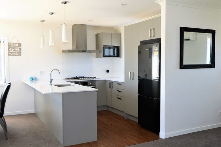 Photo of property in 32 Filmer Crescent, Wallaceville, Upper Hutt, 5018