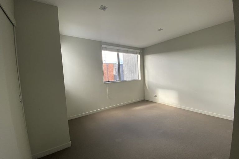 Photo of property in Altar Apartments, 35/120 Rintoul Street, Newtown, Wellington, 6021
