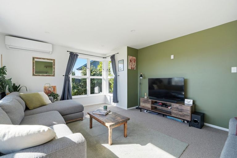 Photo of property in 6 Paddington Street, Northcote, Christchurch, 8052