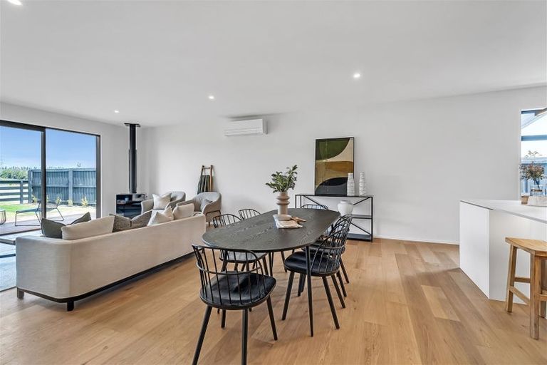 Photo of property in 33 Frank Ernest Crescent, Prebbleton, 7604