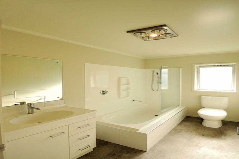 Photo of property in 10 Tosland Street, Wigram, Christchurch, 8042