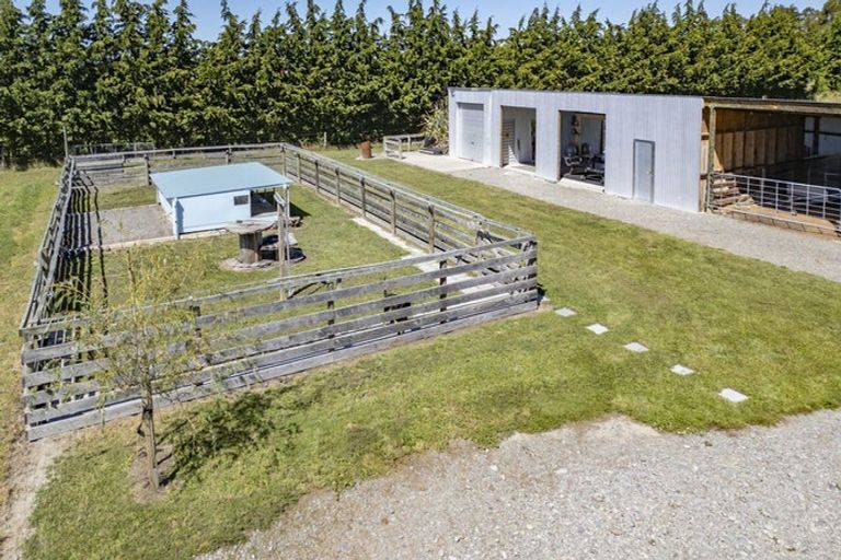 Photo of property in 178 School Road, West Eyreton, Rangiora, 7475