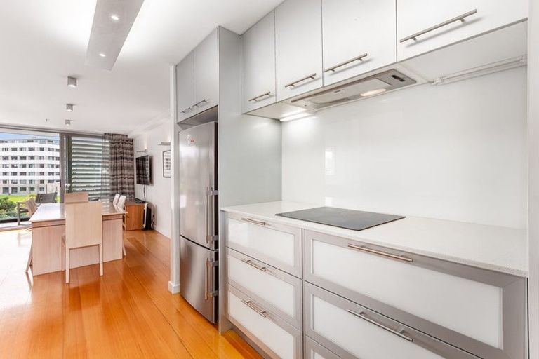 Photo of property in Aqua, 13/74 Oriental Parade, Oriental Bay, Wellington, 6011
