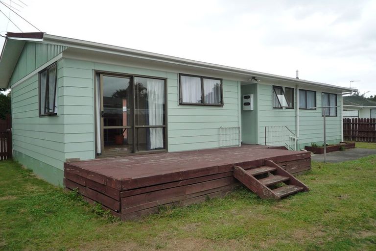 Photo of property in 2/24 Station Road, Takanini, 2112