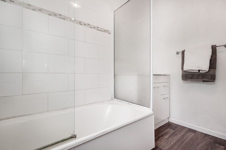 Photo of property in 4/804 Dufferin Street, Akina, Hastings, 4122