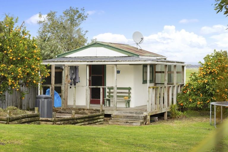Photo of property in 56 Simpson Road, Papamoa Beach, Papamoa, 3118