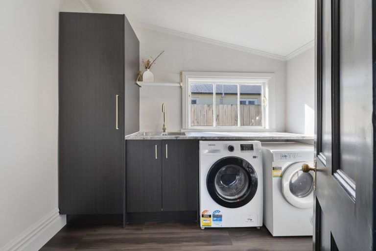 Photo of property in 3 Carthew Street, Feilding, 4702