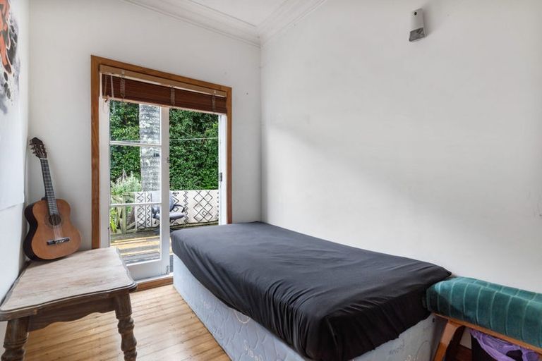 Photo of property in 48 Astley Avenue, New Lynn, Auckland, 0600