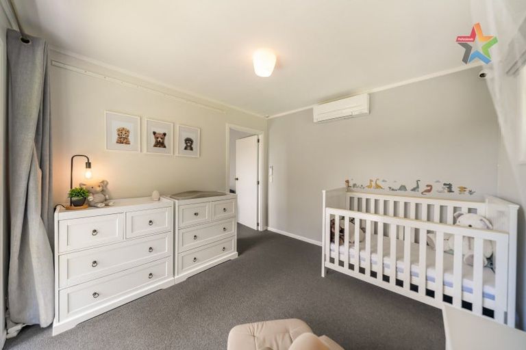 Photo of property in 31 Pekanga Road, Normandale, Lower Hutt, 5010