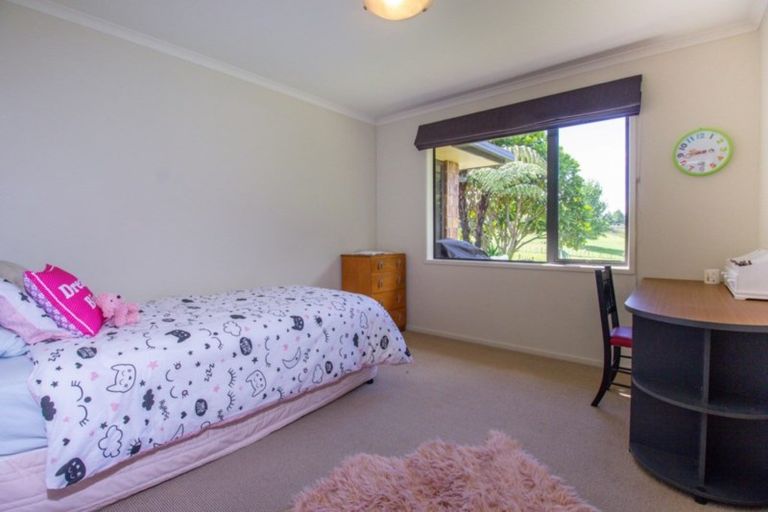 Photo of property in 18 Meadowstone Lane, Maungakaramea, Whangarei, 0178