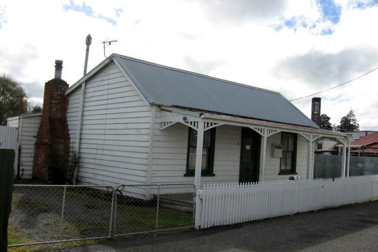 Photo of property in 6 Masonic Street, Masterton, 5810
