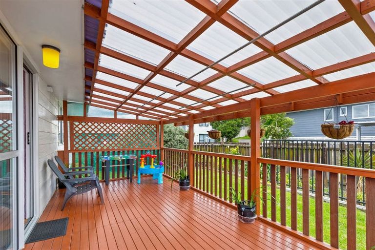 Photo of property in 146a/2 Don Buck Road, Massey, Auckland, 0614