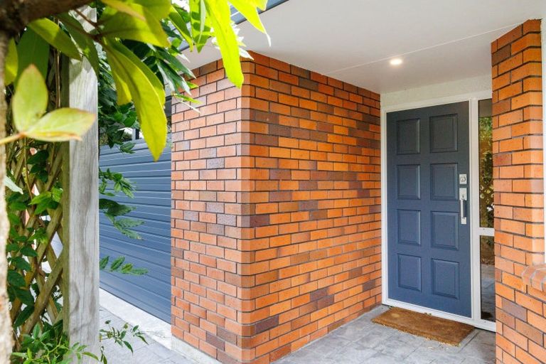 Photo of property in 30 Kilkenny Place, Fitzherbert, Palmerston North, 4410