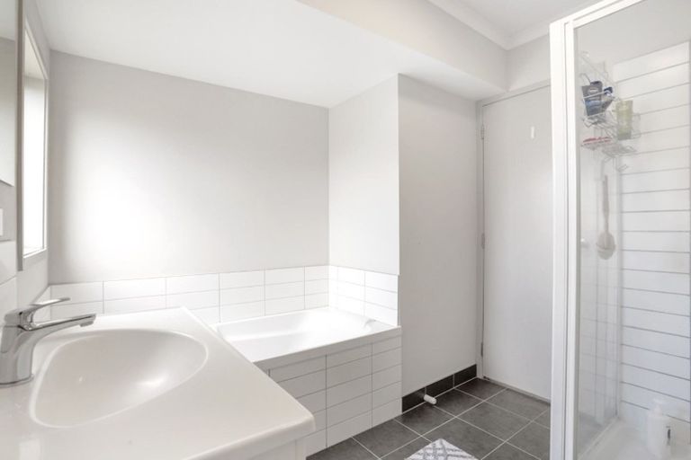 Photo of property in St Claire Village, 12/172 Mcleod Road, Te Atatu South, Auckland, 0610