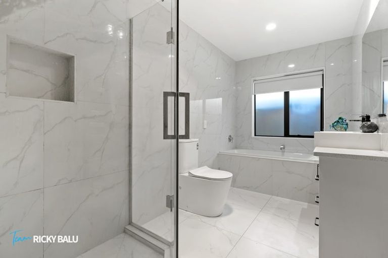 Photo of property in 17 Hard Beech Street, Takanini, 2110