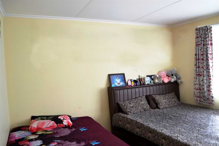 Photo of property in 48a Tironui Road, Takanini, 2112