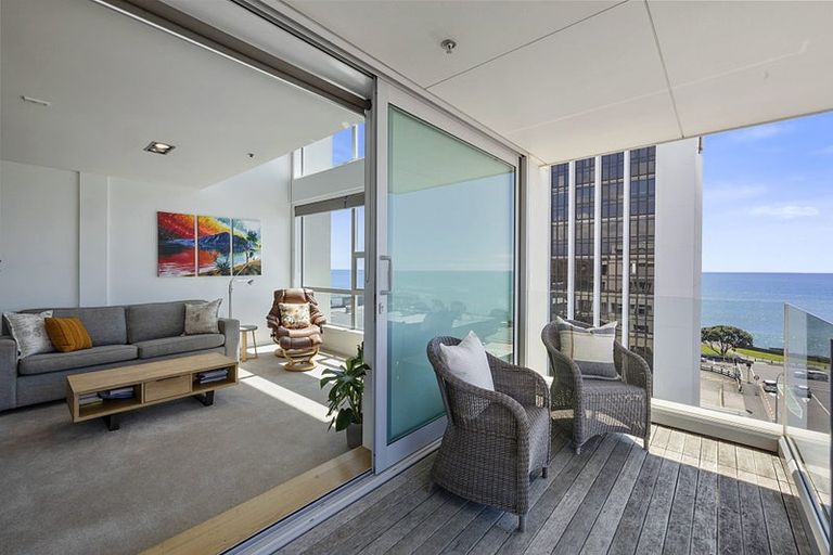 Photo of property in 22 Liardet Apartments, 502/22 Liardet Street, New Plymouth, 4310