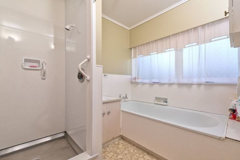 Photo of property in 3/54 Great South Road, Manurewa, Auckland, 2102