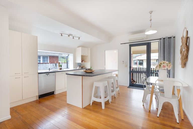 Photo of property in 54 Athlone Crescent, Avalon, Lower Hutt, 5011