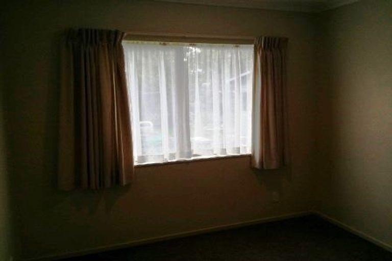 Photo of property in 396a Te Atatu Road, Te Atatu Peninsula, Auckland, 0610