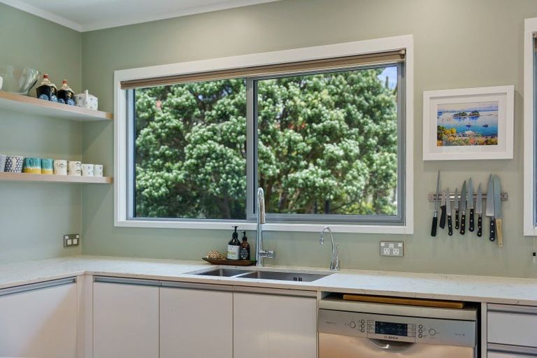 Photo of property in 93b The Esplanade, Raumati South, Paraparaumu, 5032