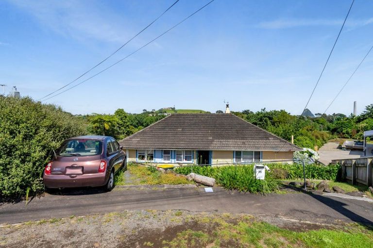 Photo of property in 21 Blackmore Street, Lynmouth, New Plymouth, 4310