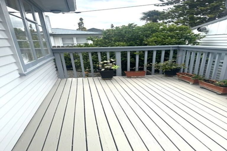 Photo of property in 66 Pooks Road, Ranui, Auckland, 0612