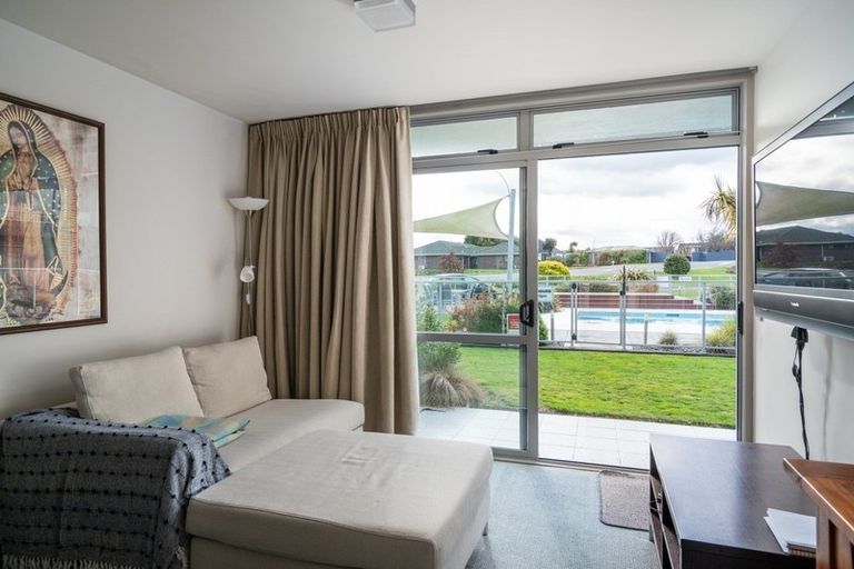Photo of property in 300 Lake Terrace, Two Mile Bay, Taupo, 3330