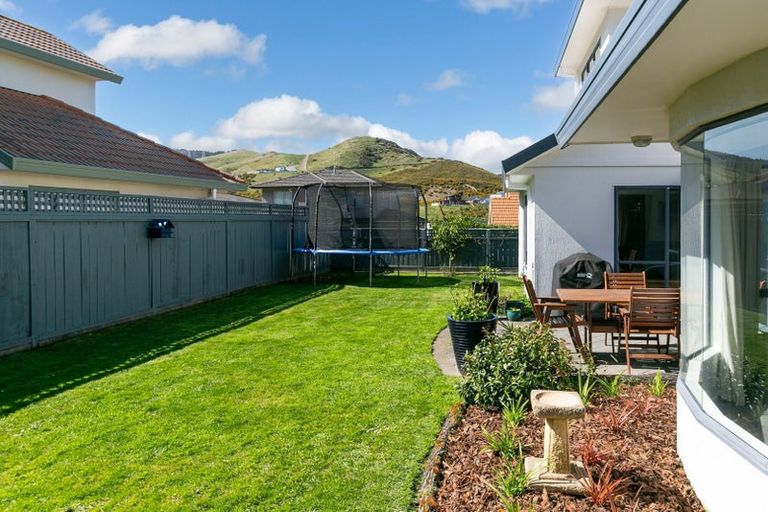 Photo of property in 104 Westchester Drive, Churton Park, Wellington, 6037