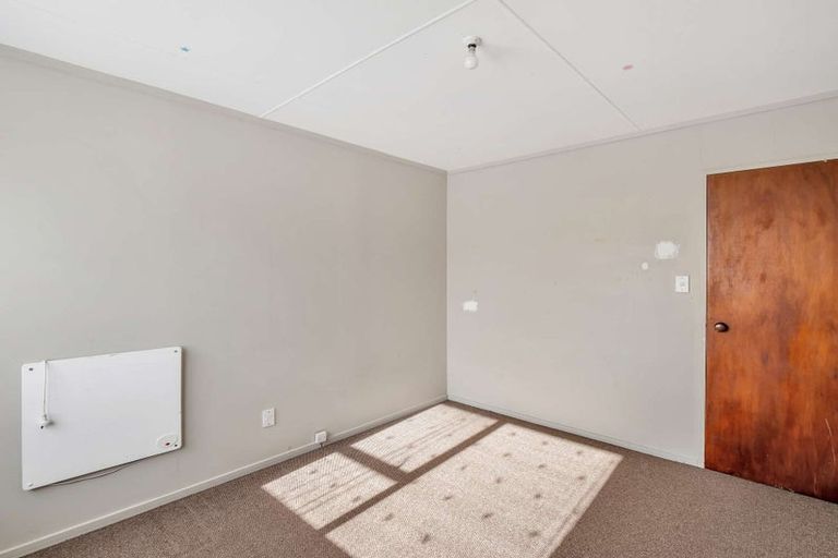 Photo of property in 2 Birch Place, Aramoho, Whanganui, 4500